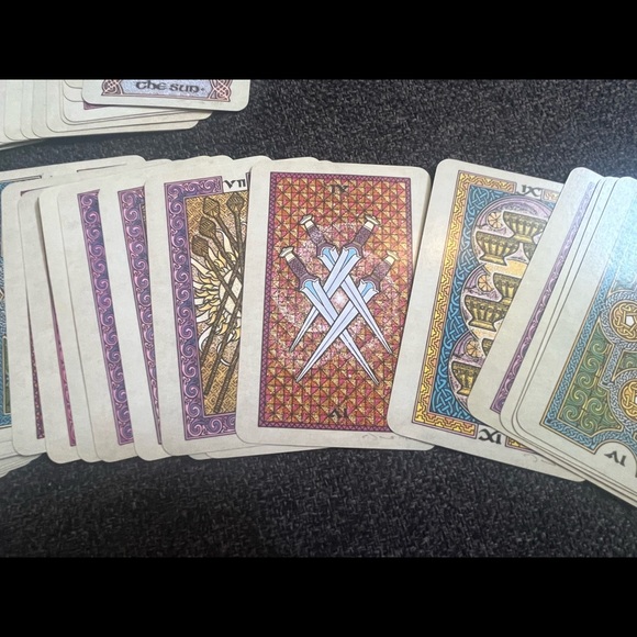 •1990 The Celtic Tarot by Courtney Davis Box Set Aquarian Press• - Picture 9 of 12
